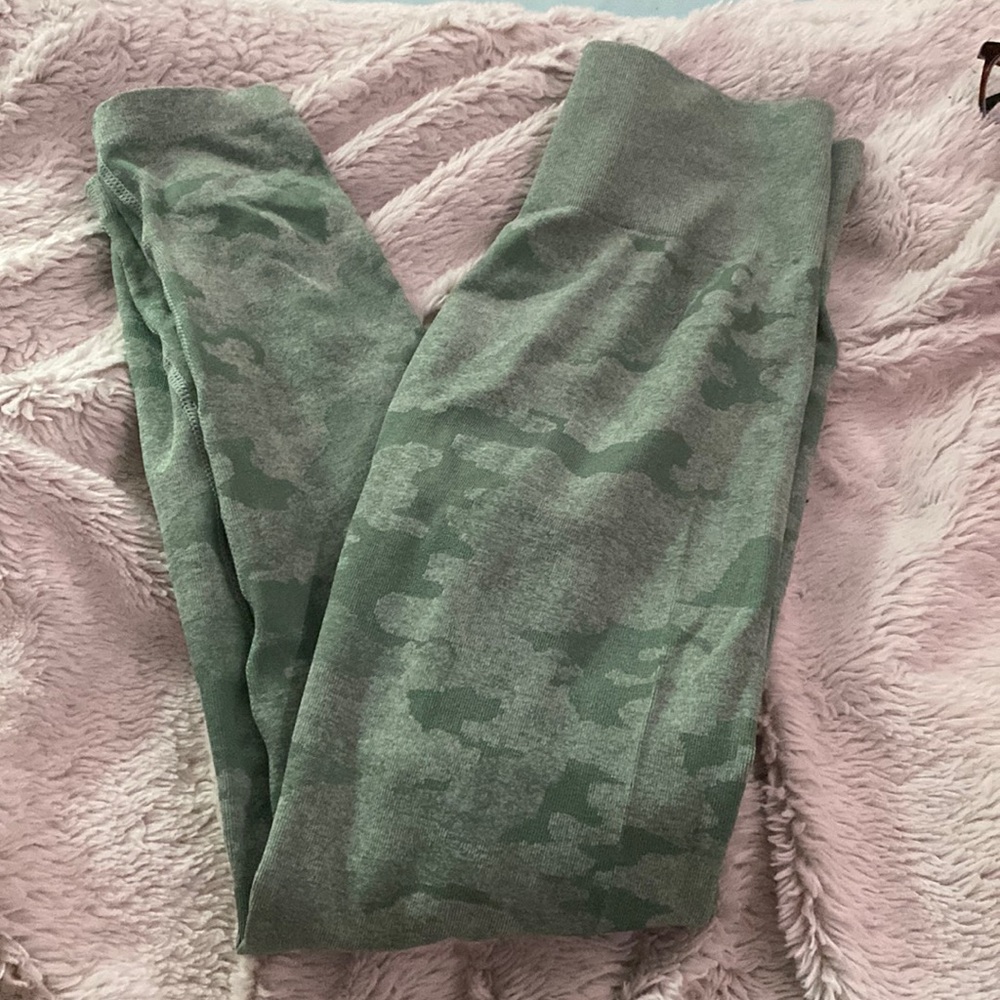 Camo workout leggings